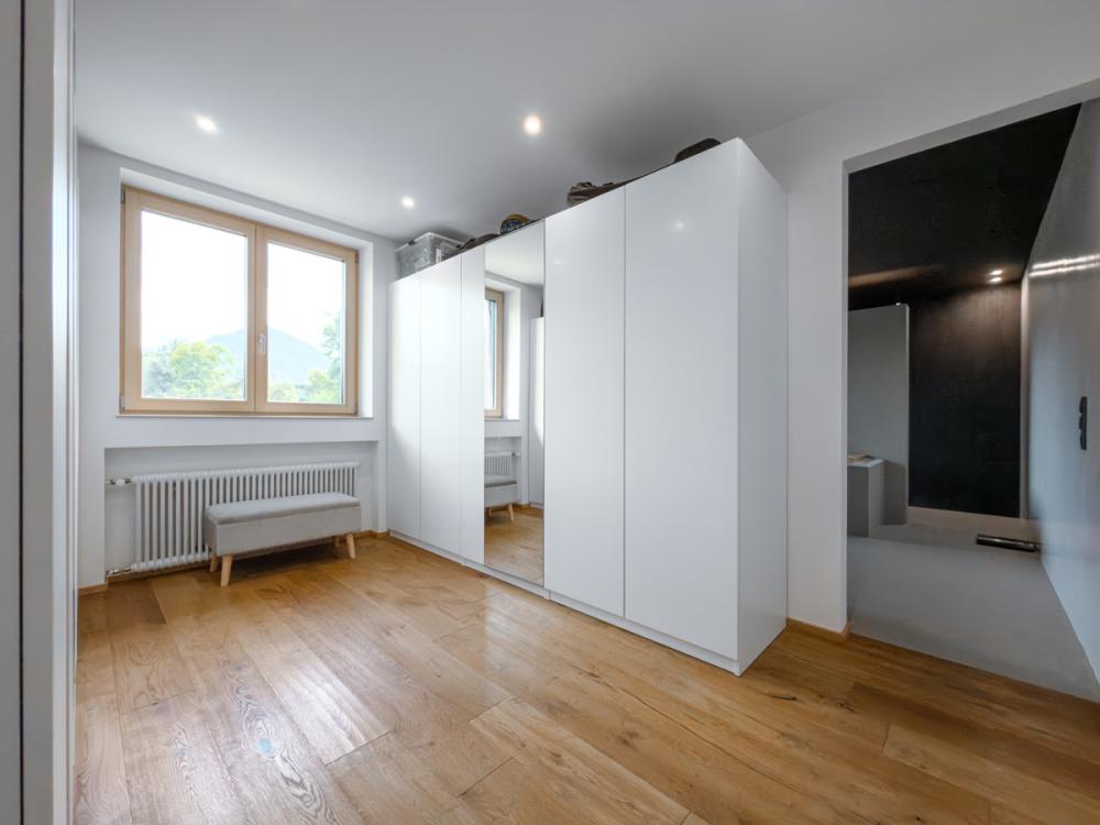 Elternschlafzimmer begehbarer Kleiderschrank