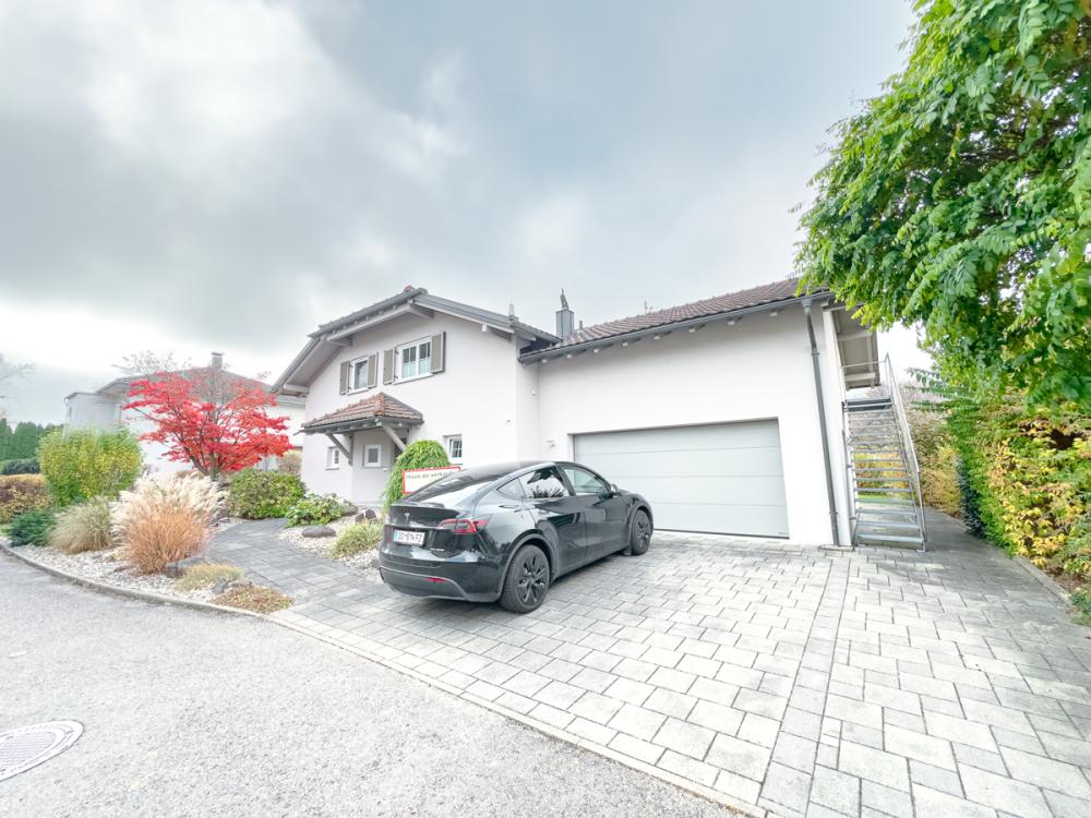 Außenansicht Garage