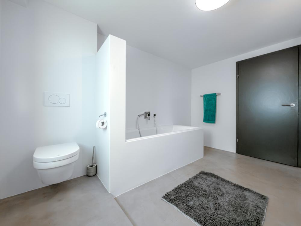 Badezimmer EG