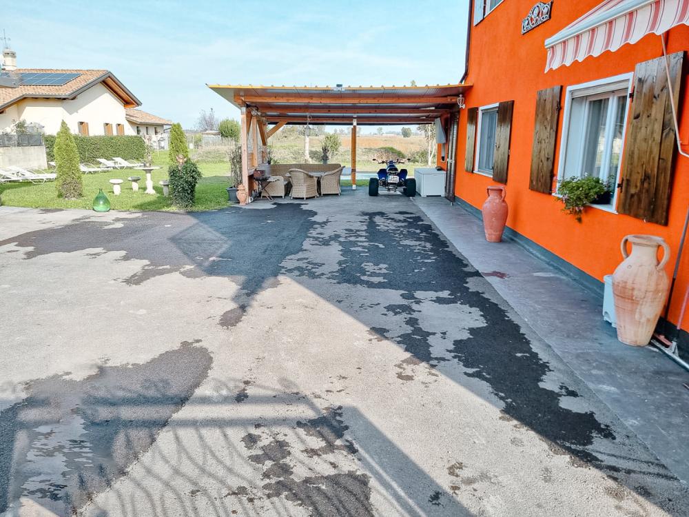 Vorplatz