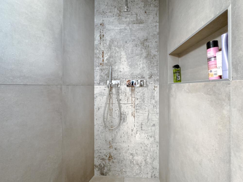 Dusche