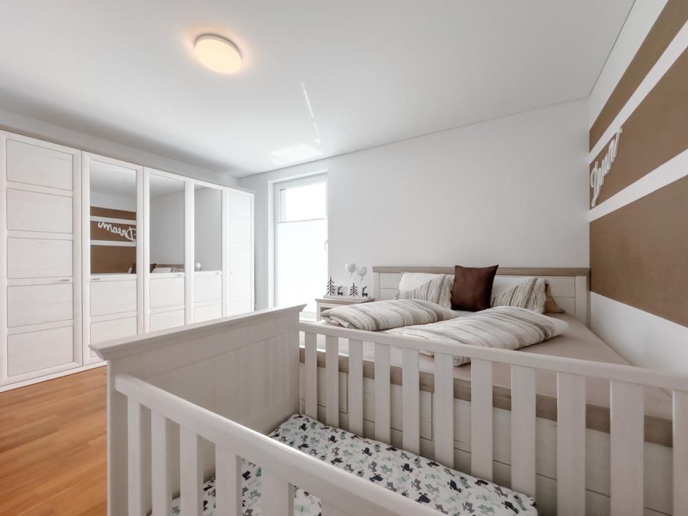 Schlafzimmer 2